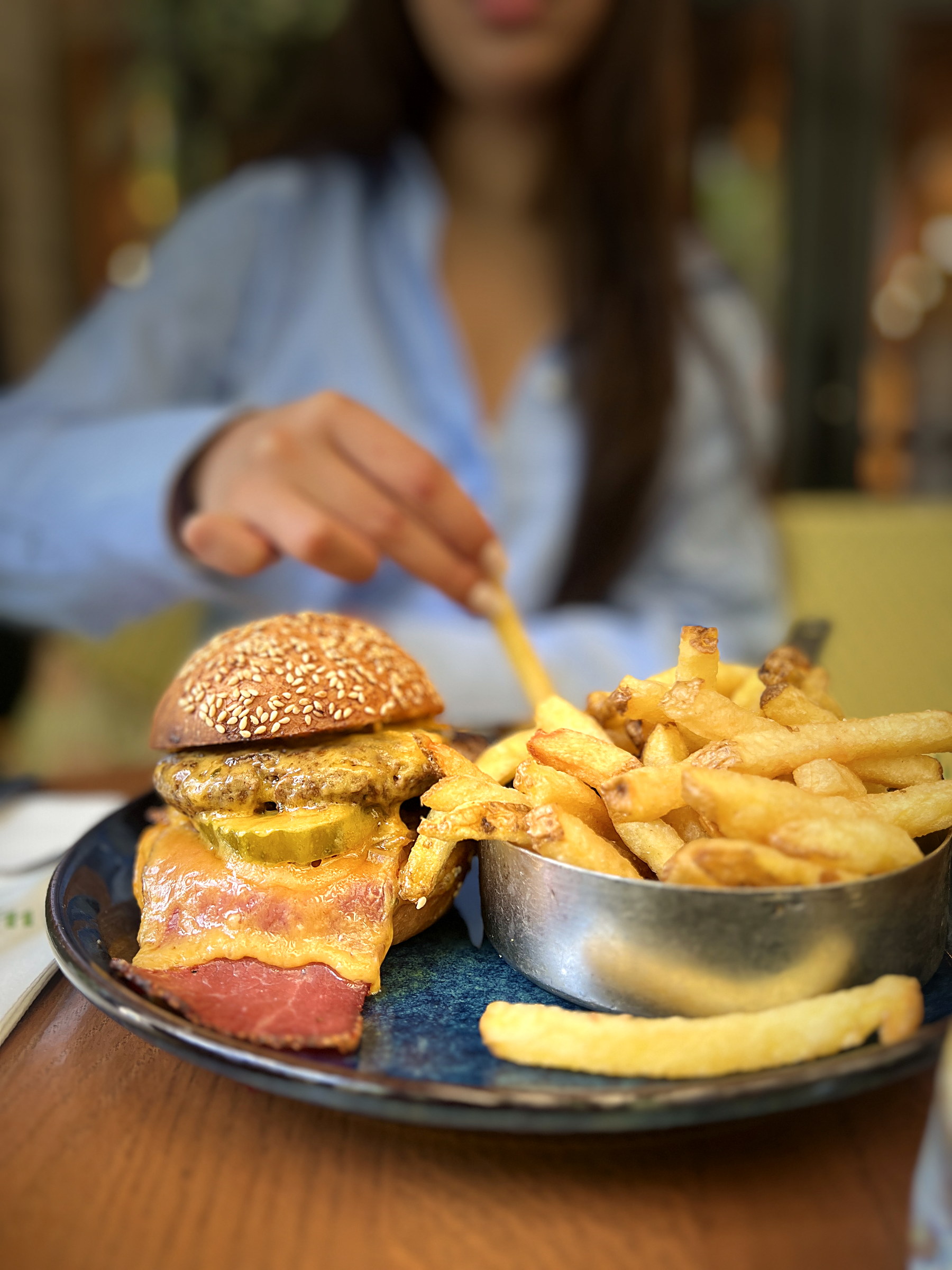 Cheeseburger du Prince et frites maison